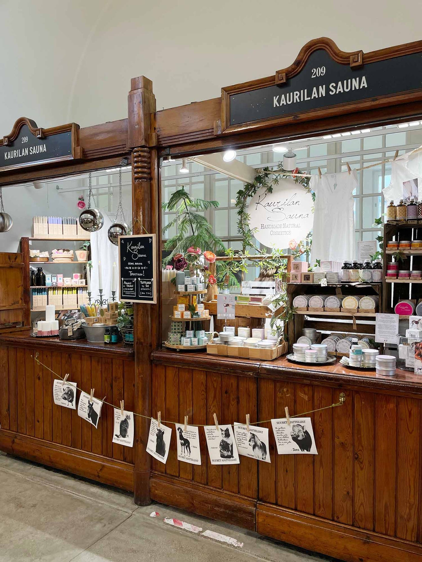 Kaurilan-Sauna-hakaniemi-myymala-hakaniemen-kauppahalli.jpg__PID:2e89e003-03e2-45ac-b257-af9a41121701