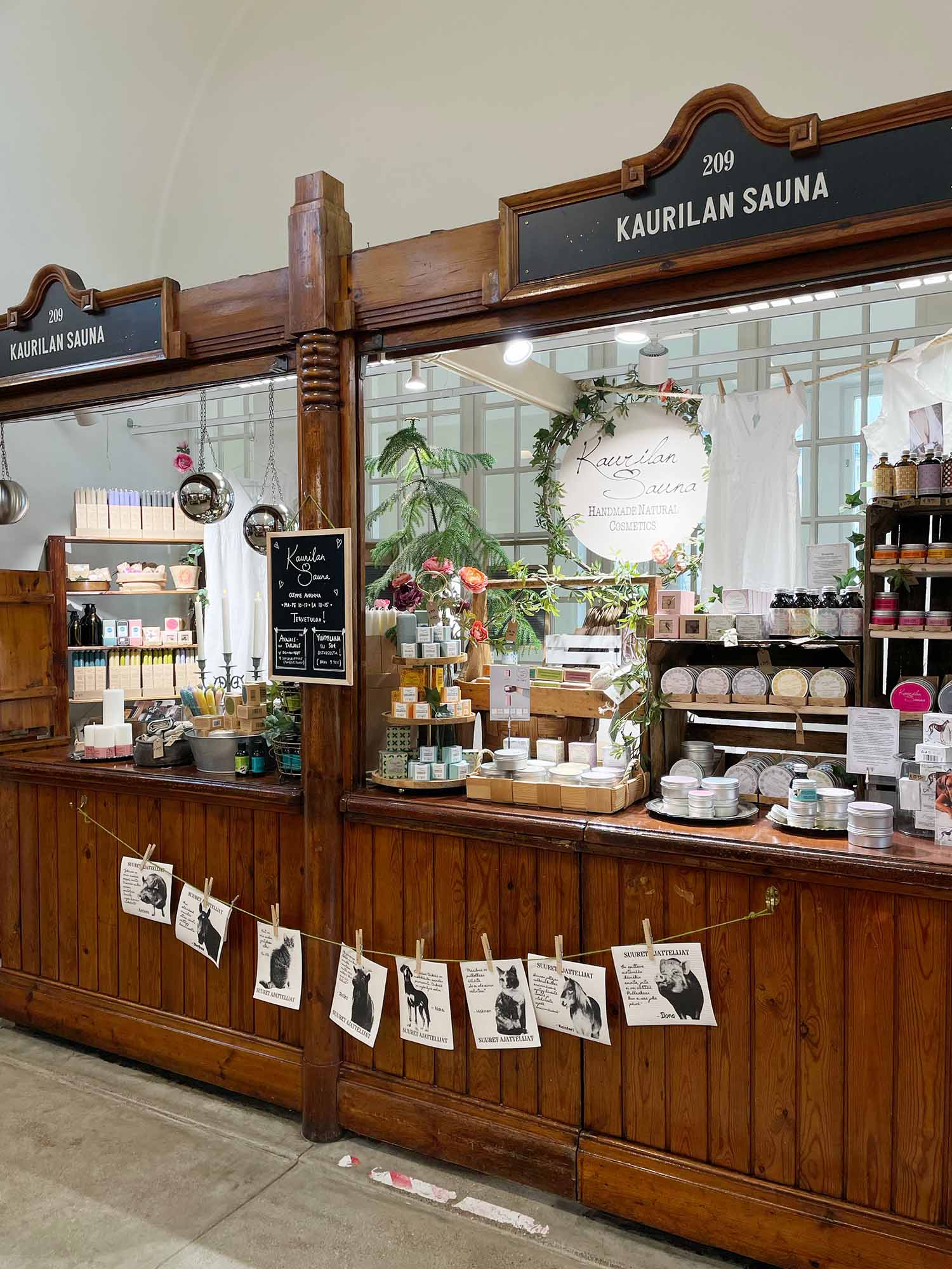 Kaurilan-Sauna-hakaniemi-myymala-hakaniemen-kauppahalli.jpg__PID:2e89e003-03e2-45ac-b257-af9a41121701