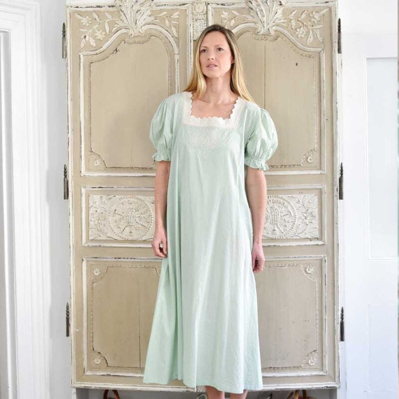 Audrey naisten yöpaita Puuvillavaatteet Powell Craft 