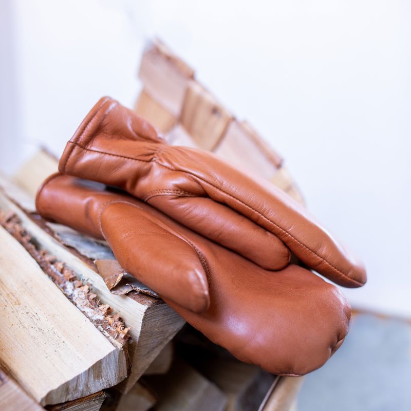 Naisten nahkakintaat - Konjakki Paccas 