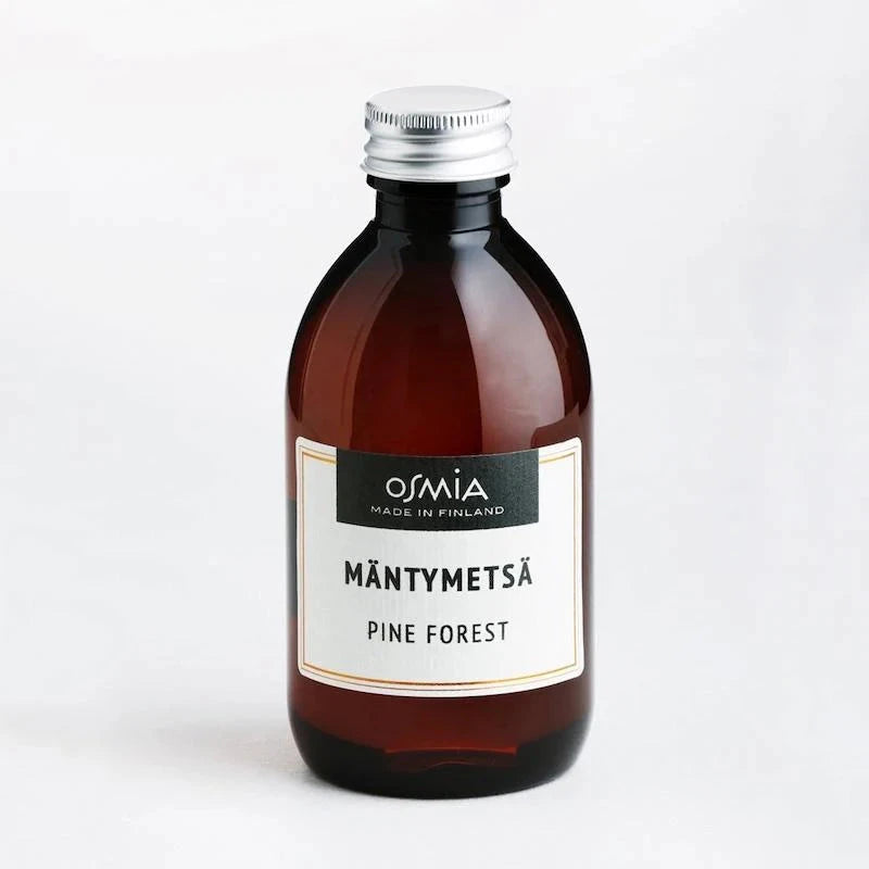 Osmian Mäntymetsä-huonetuoksun 250ml kierrekorkillinen täyttöpullo.