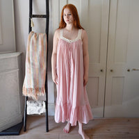Pink Jodie naisten hihaton yöpaita / mekko Puuvillavaatteet Powell Craft 