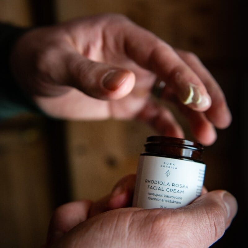 Ruusujuuri kasvovoide 30ml Ihonhoitotuotteet PURA NORDICA 