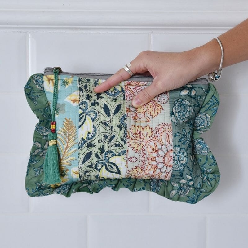 Toilettilaukku - Green Mixed Fabric Print Laukut Powell Craft 