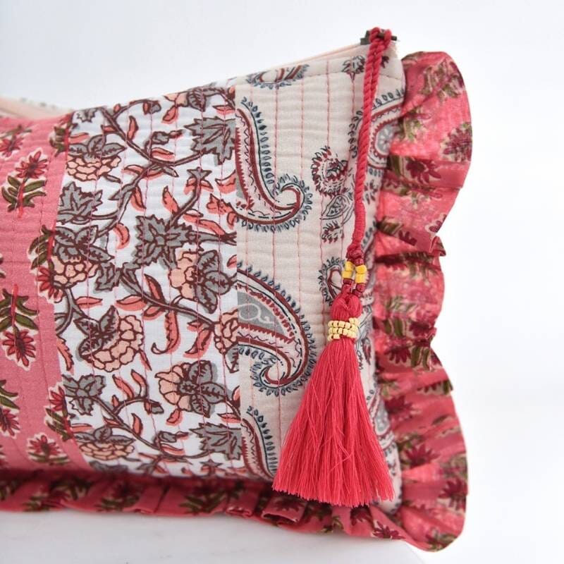 Toilettilaukku - Red & Pink Quilted Laukut Powell Craft 