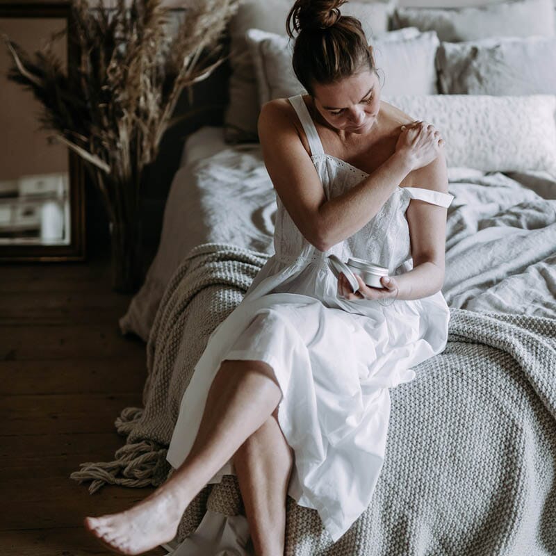 Ihastuttava Alppiruusu Vartalovoi 125 g- OUTLET Ihonhoitotuotteet Kaurilan Sauna 